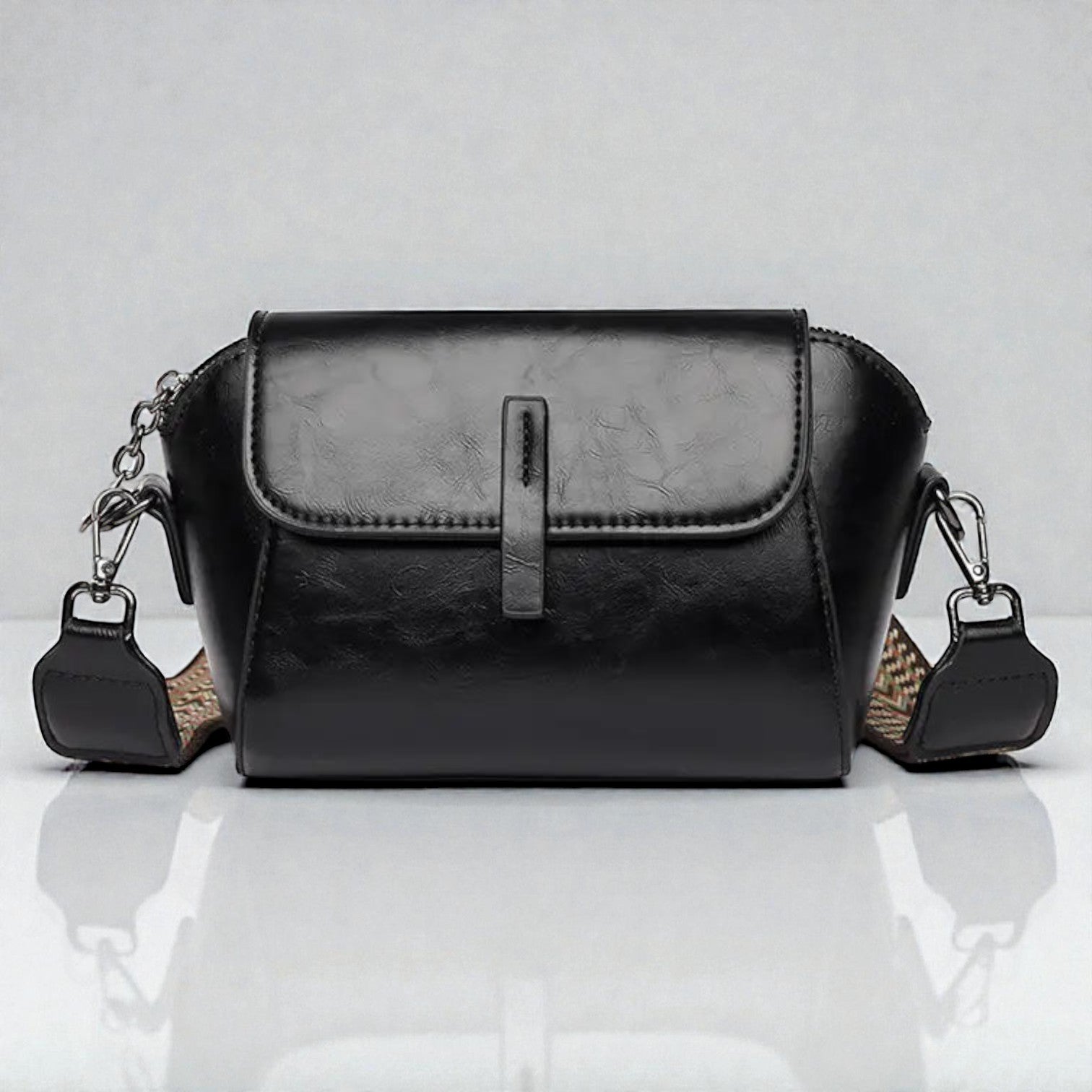 The Serin Shoulder Bag