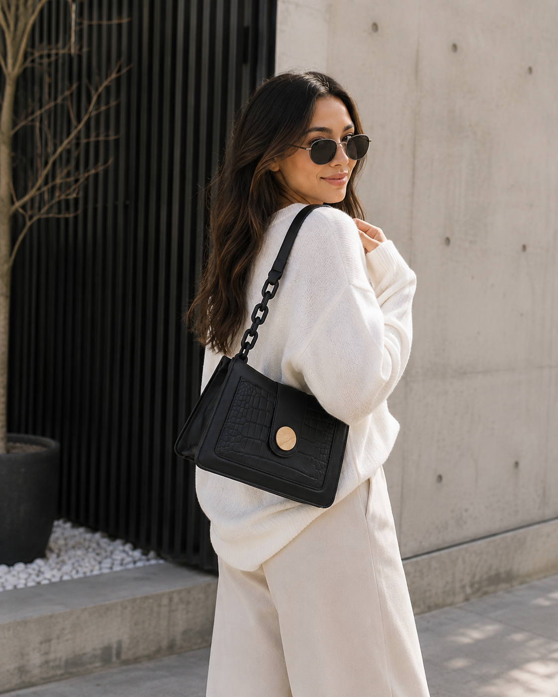 The Colette Chain Shoulder Bag